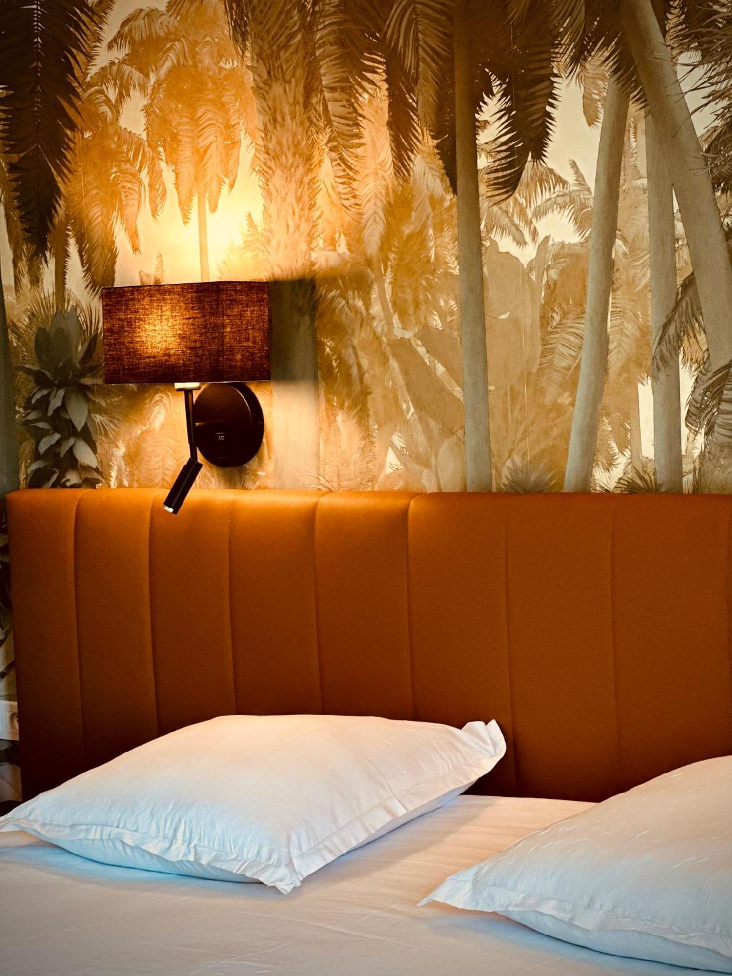 Amaya Hotel 2*